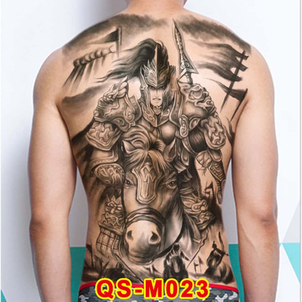 Hình tattoo tướng Liên Quân kín lưng