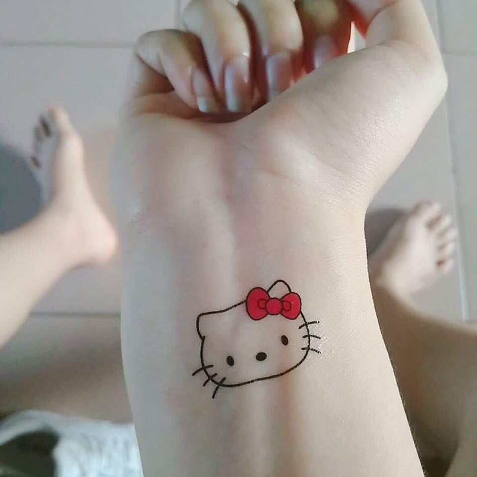 Das süßeste Hello Kitty Tattoo